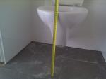 zwevend toilet op de nw. hoogte van 44 cm