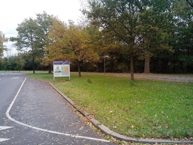 onder de A20 door richting Holy, voor de stadsplattegrond