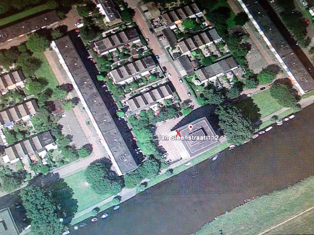 lokatie van het appartement jan steen straat 112 ( rode kruisje )