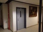 De lift op de 6e etage bij het appartement 112