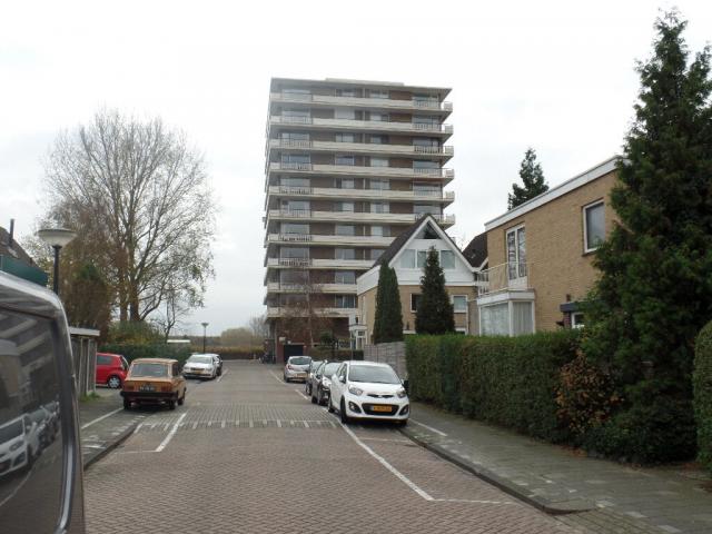 de flat vanuit de Jan Steenstraat gezien