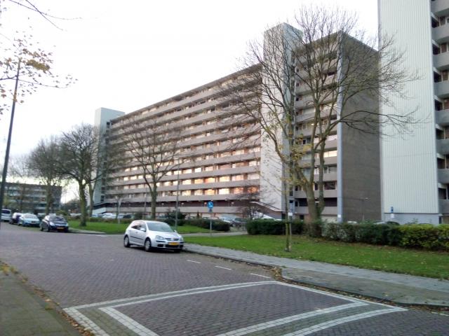 12e etage ruim 100M2 woonplezier