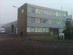 div. bedrijfshallen 1200M2 met 390M2 kantoor kopen-opknappen-verhuren