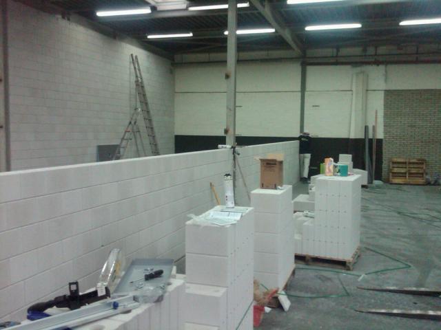 15 cm dikke vuurvaste muren worden geplaatst