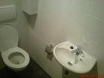 zwevend toilet , wasbak , wasmach. opstelling en inloopdouche