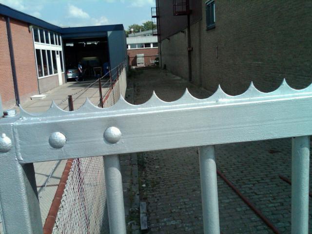 stevig stalen hek , Bellstraat 13  , 3133KE Vlaardingen